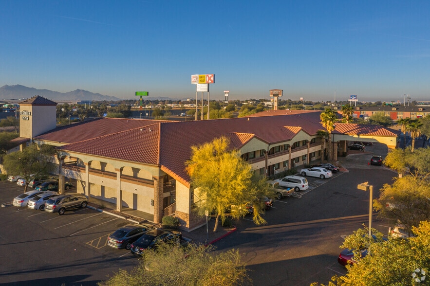 More Photos Of 8399 W Lynwood St, Tolleson Hotel For Sale