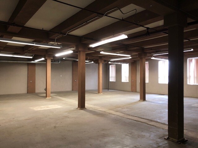 More Photos Of 174-180 Getty Ave, Clifton Warehouse For Lease