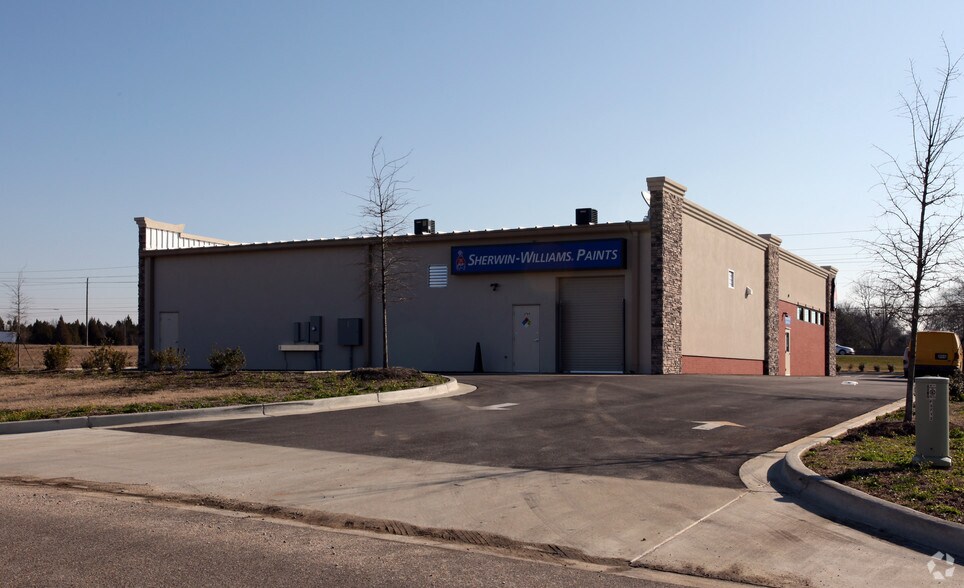 More Photos Of 3701-3705 Malcolm Dr, Montgomery Freestanding For Sale