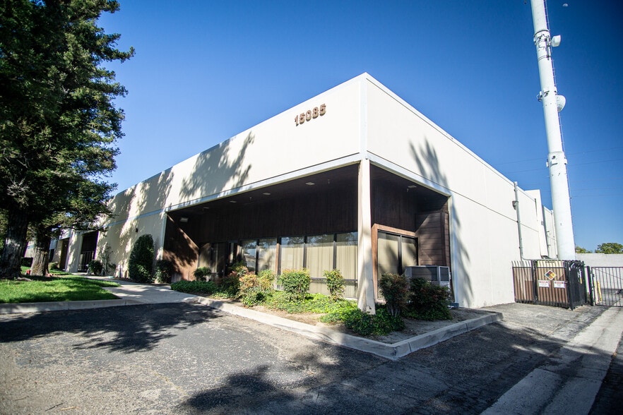 Primary Photo Of 15085 La Palma Dr, Chino Warehouse For Lease