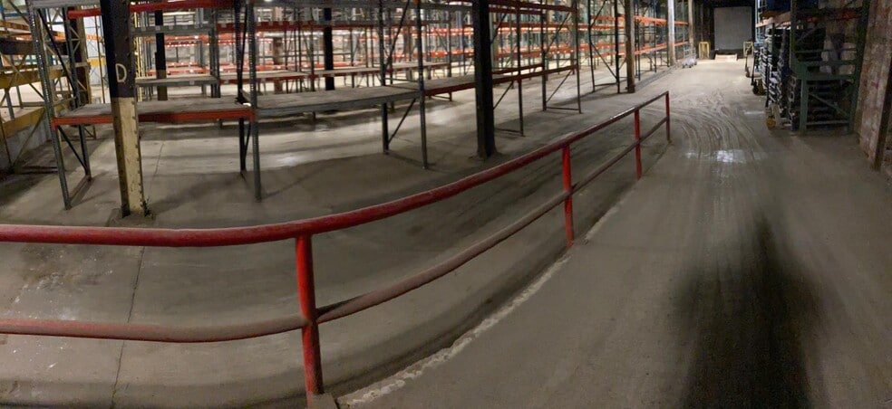 More Photos Of 111-135 Paine St, Troy Distribution For Sale