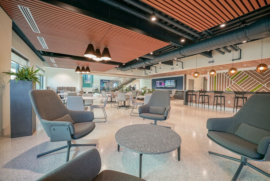 More Photos Of 1 W Elm St, Conshohocken Office For Lease