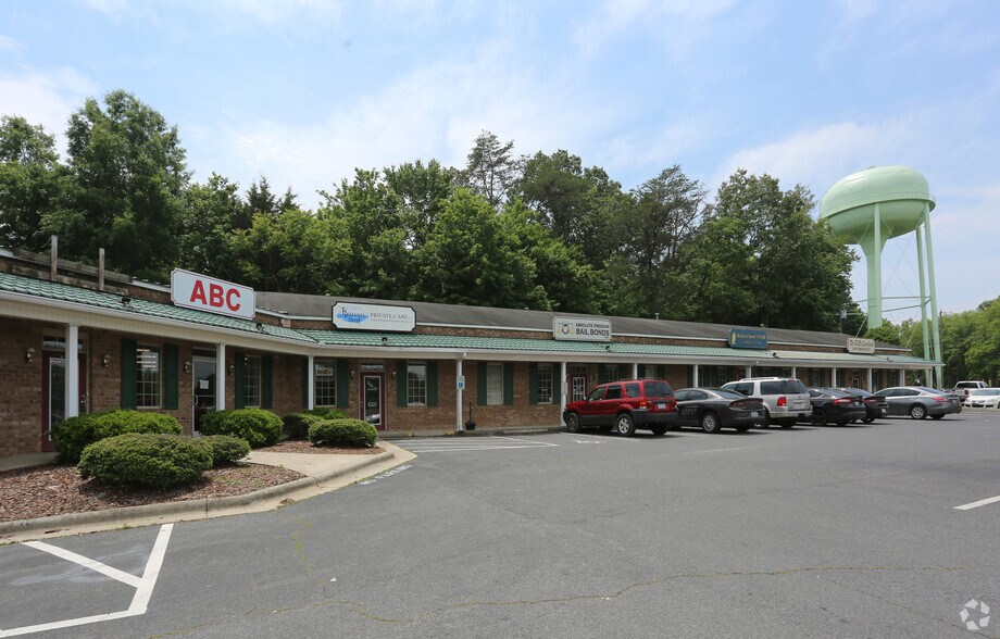 More Photos Of 100-108 Weatherly Sq, Ramseur Office For Sale