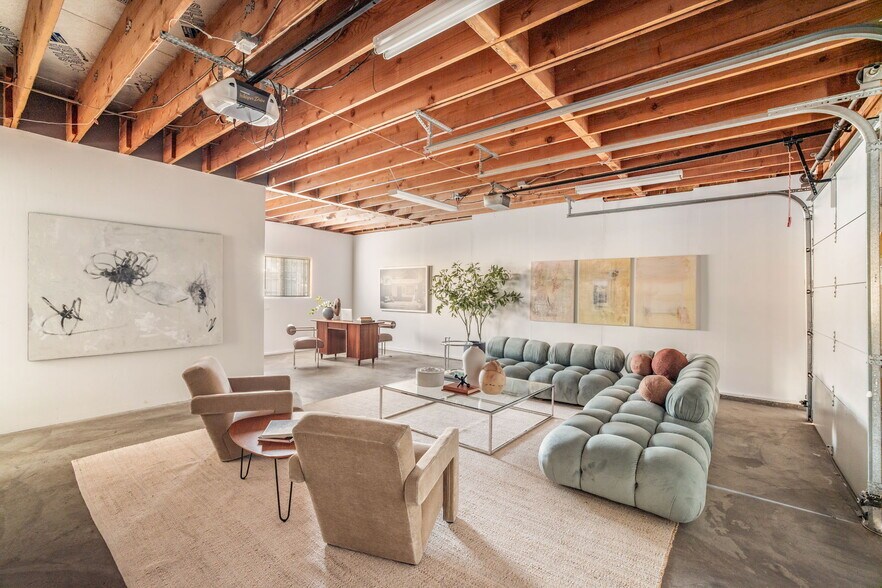 More Photos Of 121 N Avenue 59, Los Angeles Office Residential For Sale