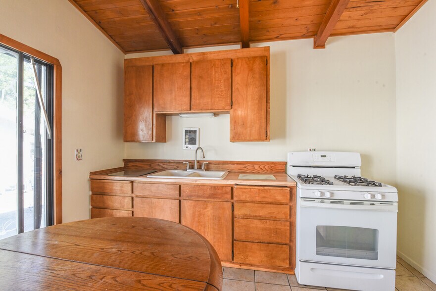 More Photos Of 24967 State Highway 108, Mi Wuk Village Service Station For Sale