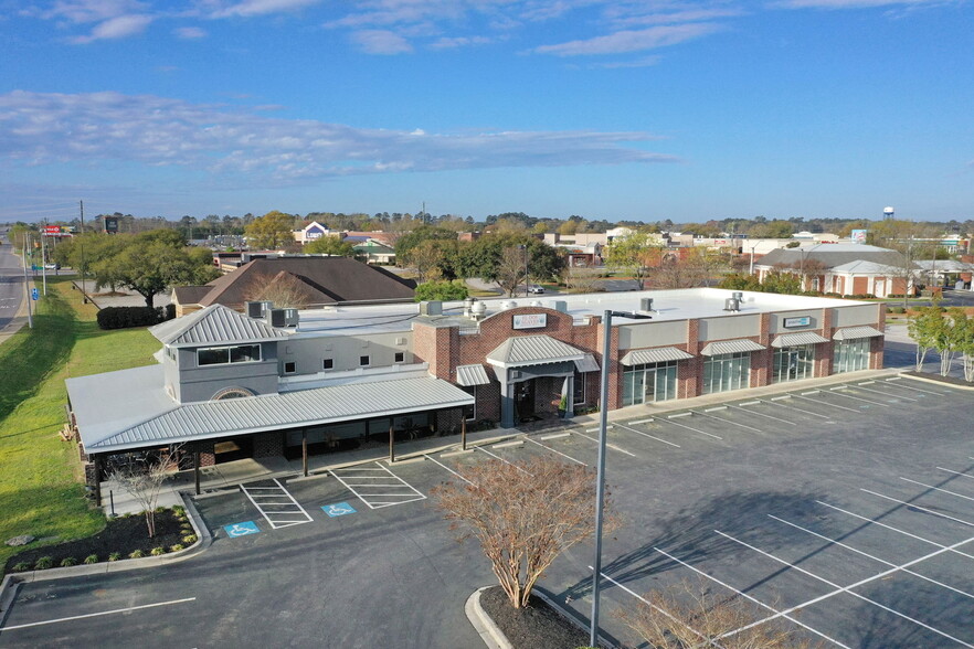 Primary Photo Of 1520 American Dr, Florence Freestanding For Sale