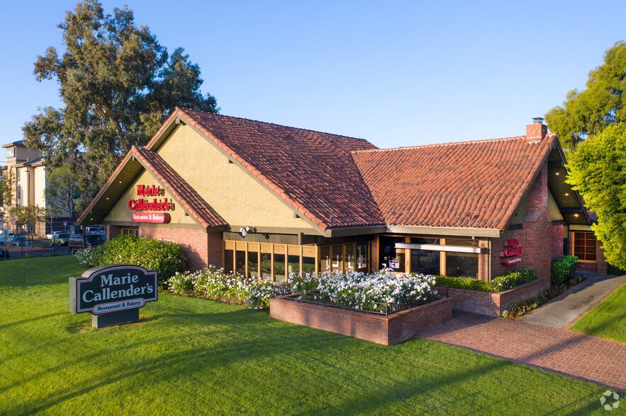 Primary Photo Of 19310 Business Center Dr, Northridge Restaurant For Lease