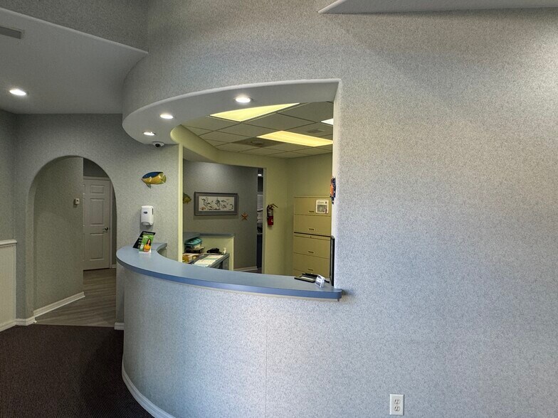 More Photos Of 15283 Amberly Dr, Tampa Office For Lease