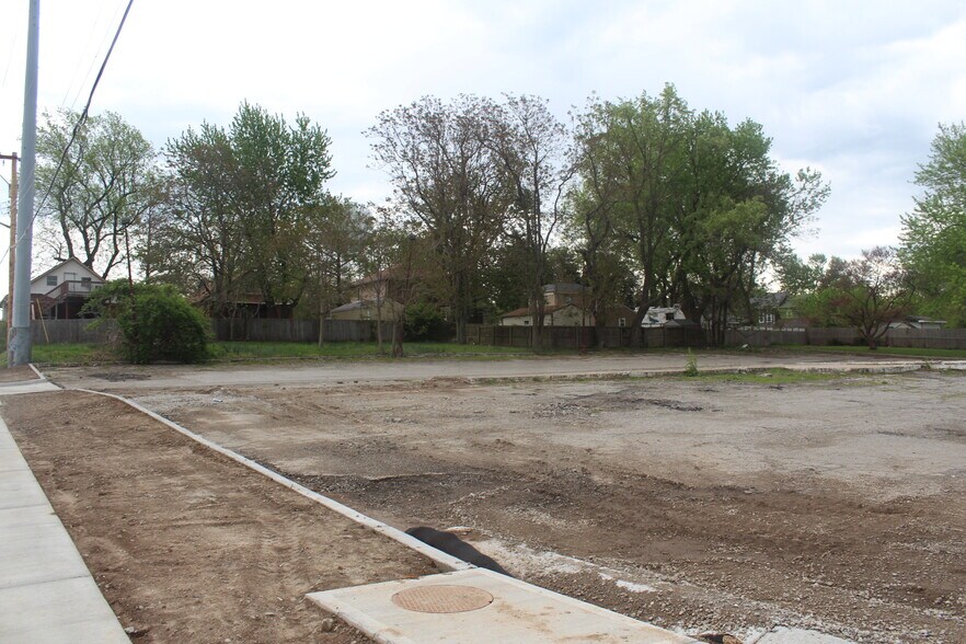 More Photos Of 219 W US Highway 24, Independence Land For Sale