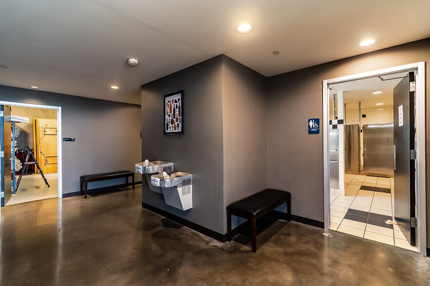 More Photos Of 600 Kenseth Way, Cambridge General Retail For Sale