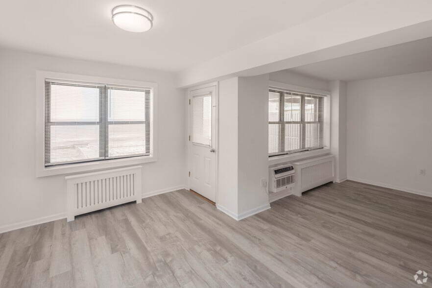 More Photos Of 854-860 E Broadway, Long Beach Apartments For Lease
