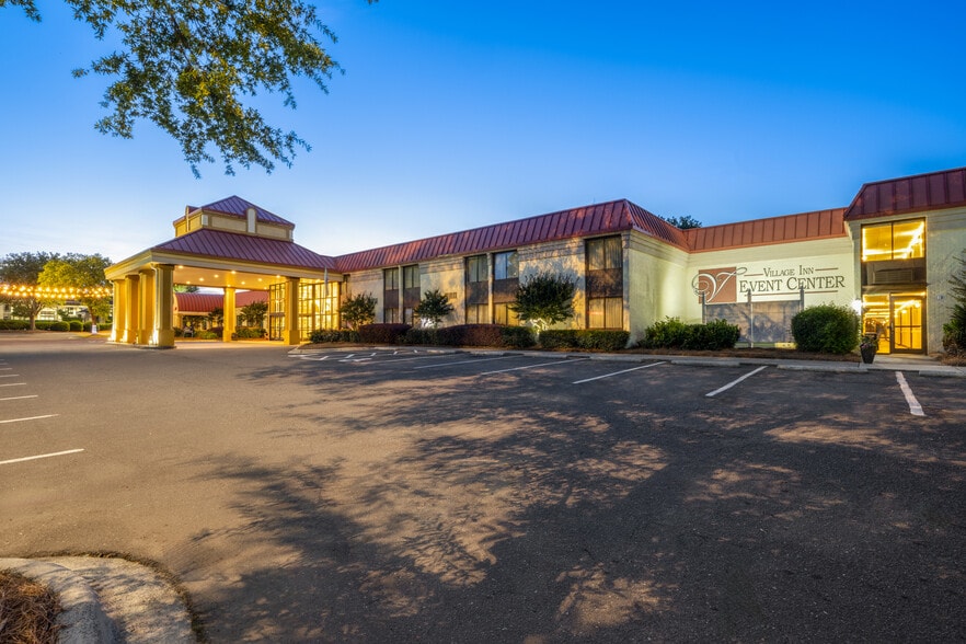 More Photos Of 6205 Ramada Dr, Clemmons Hotel For Sale