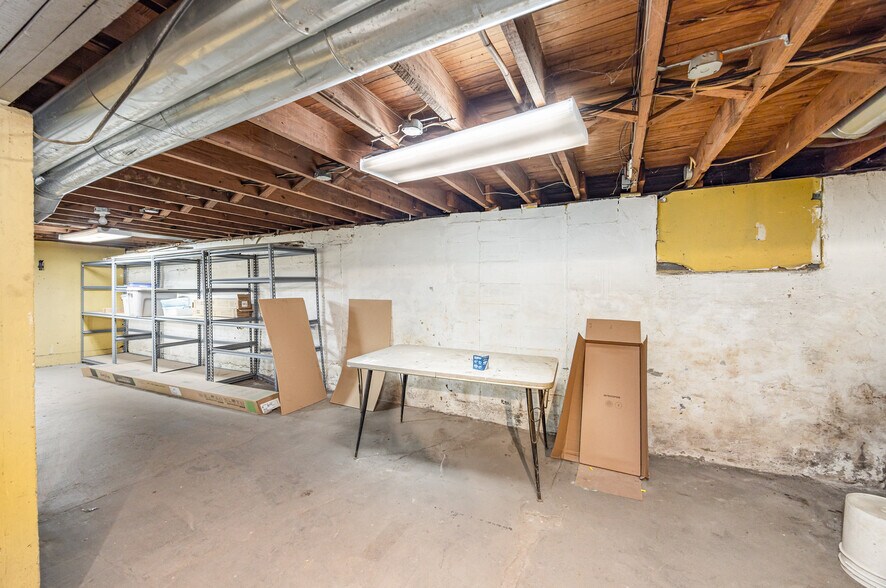 More Photos Of 8611 Reading Rd, Cincinnati Freestanding For Sale