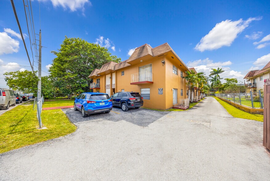 More Photos Of 980 NW 45th Ave, Miami Apartments For Sale