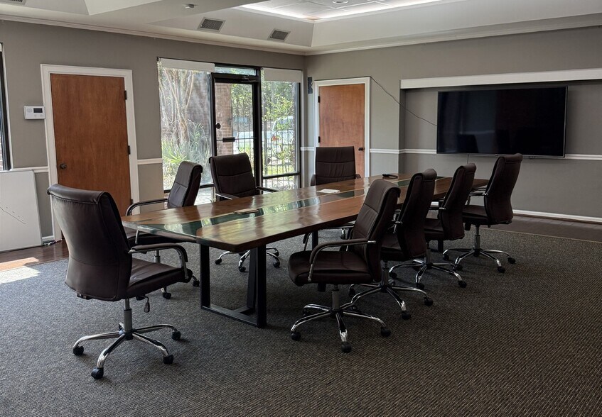 More Photos Of 1717 St Julian Pl, Columbia Office For Sale