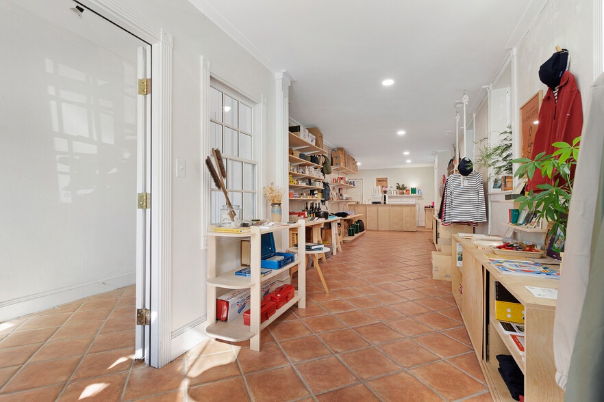 More Photos Of 119 Turner St, Beaufort Storefront Retail Office For Sale