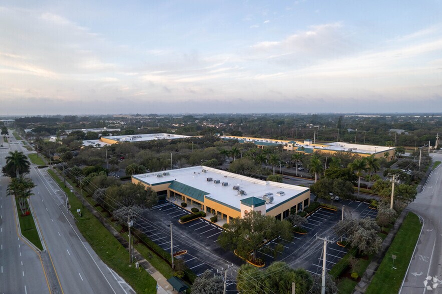 More Photos Of 7401-7491 N Federal Hwy, Boca Raton Unknown For Lease