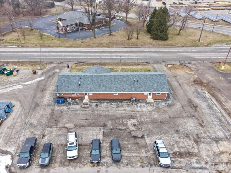 More Photos Of 111 Longwood Dr, Laporte Freestanding For Lease