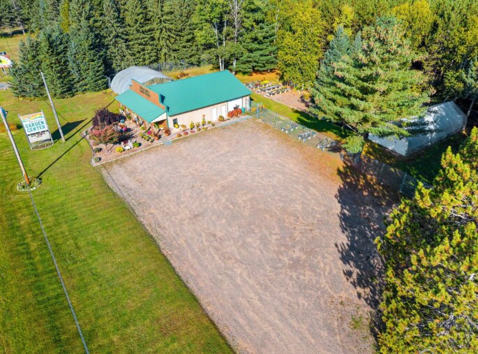More Photos Of 4413 N Lake Rd S, Florence Garden Center For Sale