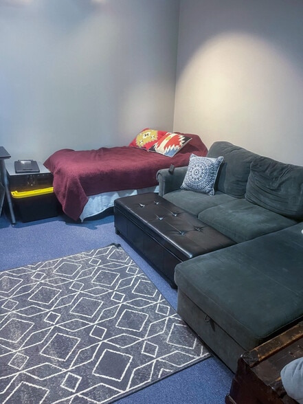 More Photos Of , Batavia Unknown For Sale