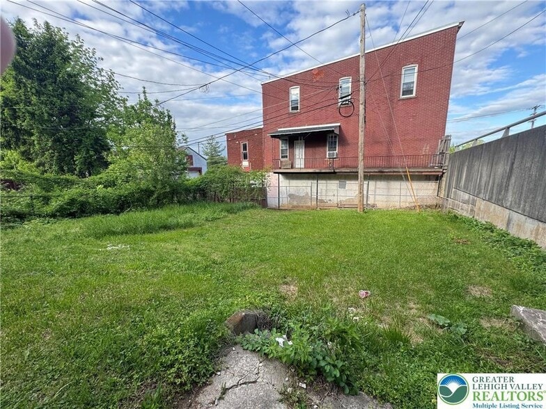 More Photos Of 701-703 N Jordan St, Allentown Bar For Sale