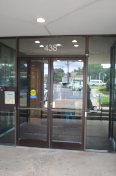 More Photos Of 438 N Frederick Ave, Gaithersburg Medical For Sale