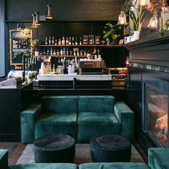More Photos Of 203-209 NW 3rd Ave, Portland Hotel For Sale