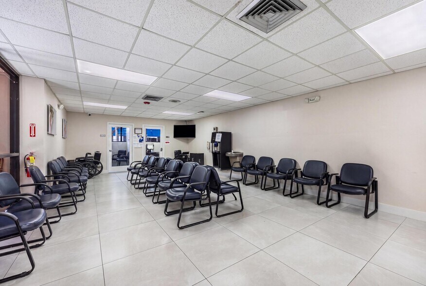 More Photos Of 151 NW 11th St, Homestead Medical For Sale