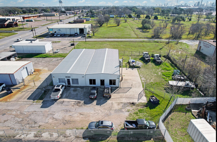 Primary Photo Of 20 28th 1/2 St S, Texas City Warehouse For Sale