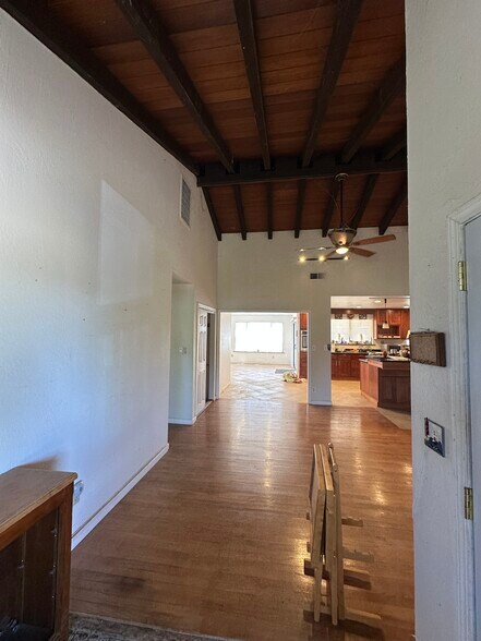 More Photos Of 6738 Greenbay Rd, Arbuckle Land For Lease