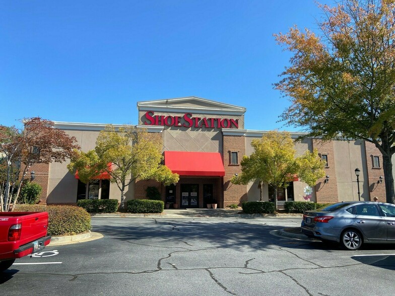 More Photos Of 2521 Airport Trwy, Columbus Unknown For Lease