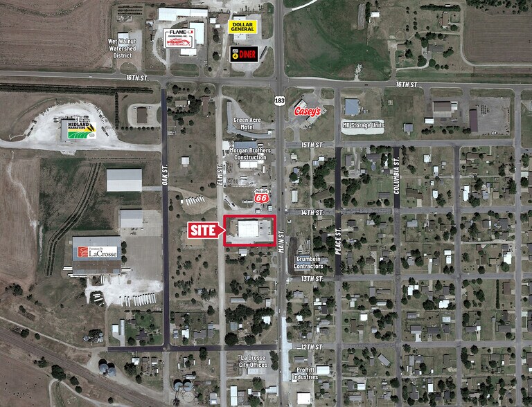 More Photos Of 1323 Main St, La Crosse Storefront For Lease