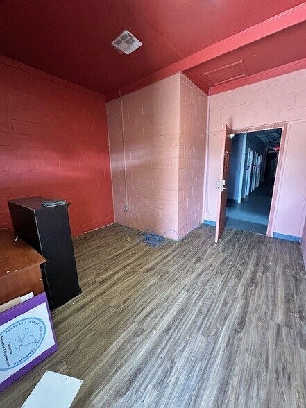 More Photos Of 3900 E Chandler Rd, Muskogee Religious Facility For Sale