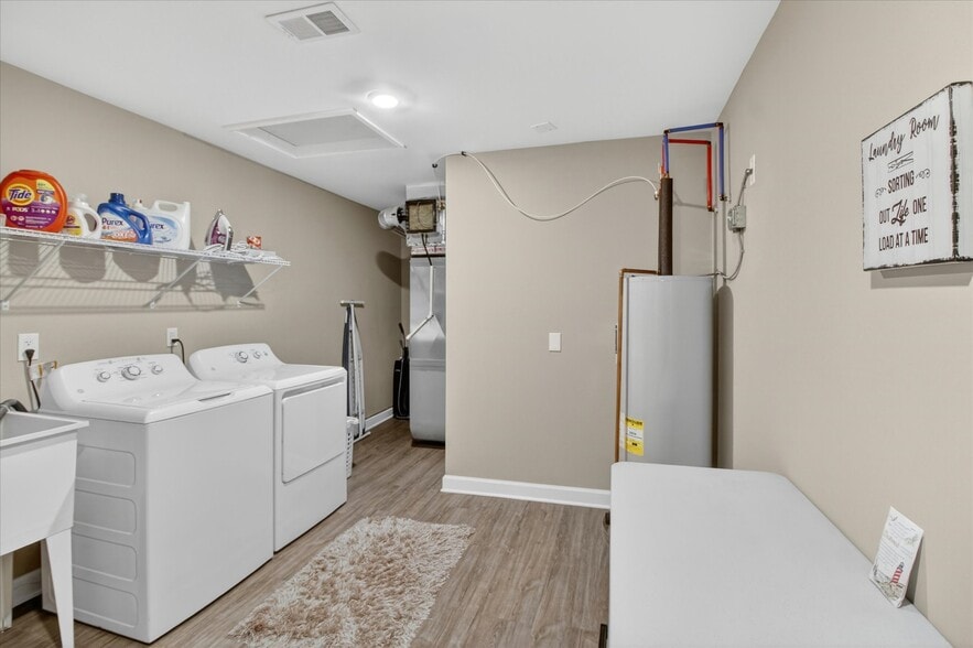 More Photos Of 26640 Orchard Lake Rd, Farmington Hills Apartments For Sale