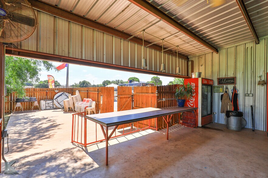 More Photos Of 2180 Maple St, Abilene Specialty For Sale