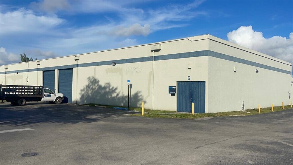 More Photos Of 5220 NW 72nd Ave, Miami Warehouse For Lease