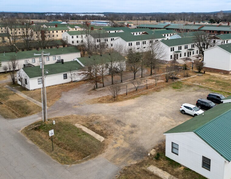More Photos Of 7421 Terry St, Fort Smith Specialty For Sale