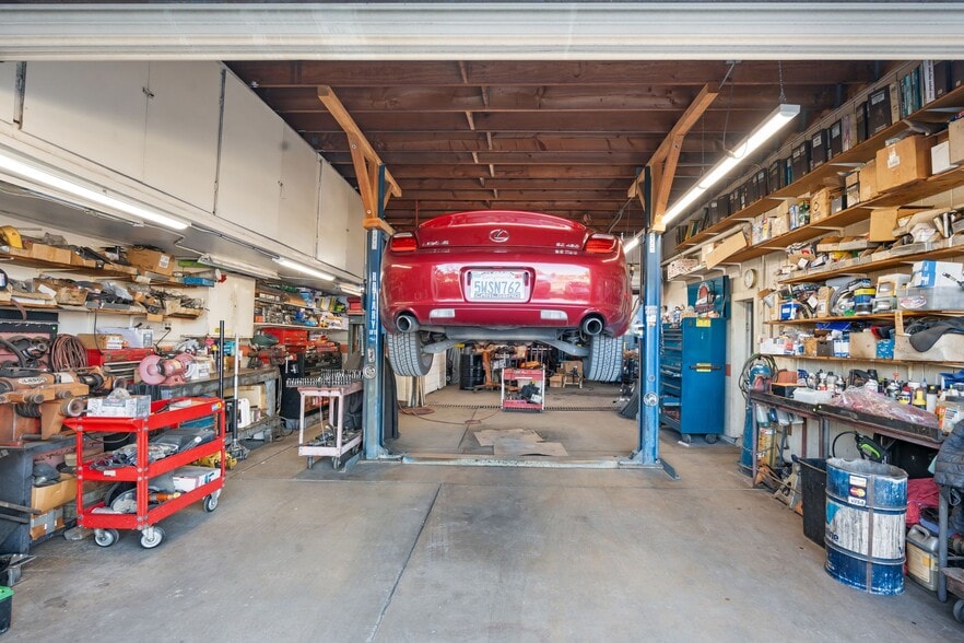 More Photos Of 7969 Mission Gorge Rd, Santee Auto Repair For Sale