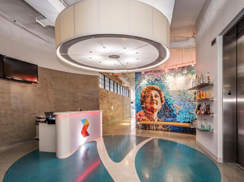 Primary Photo Of 2990 Ponce De Leon Blvd, Coral Gables Office For Lease