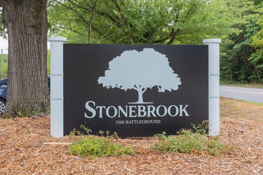 More Photos Of 3300 Battleground Ave, Greensboro Office For Lease