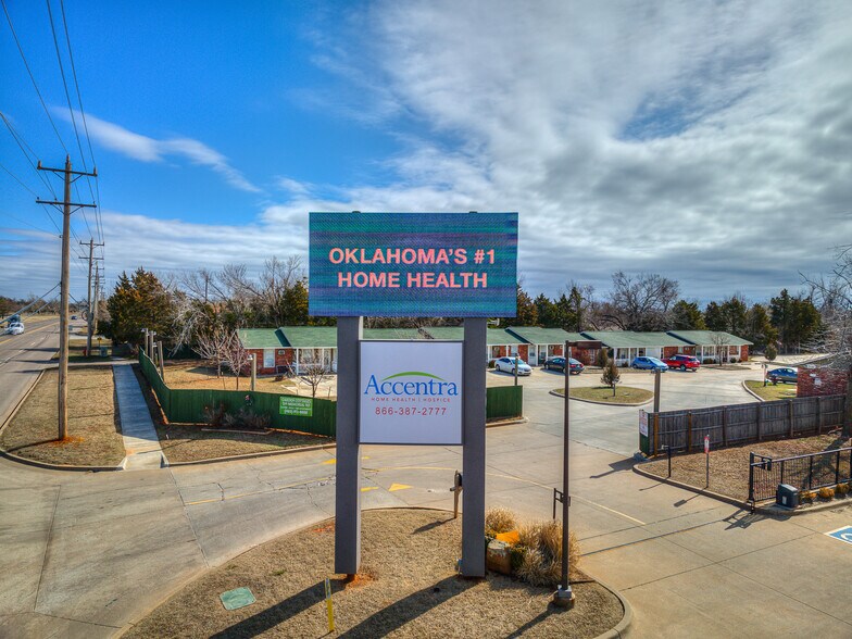 More Photos Of 2028 E Memorial, Edmond Office For Lease