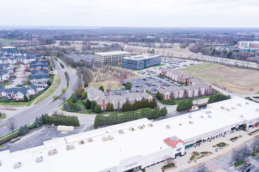 More Photos Of 9700 Park Plaza Ave, Louisville Medical For Lease