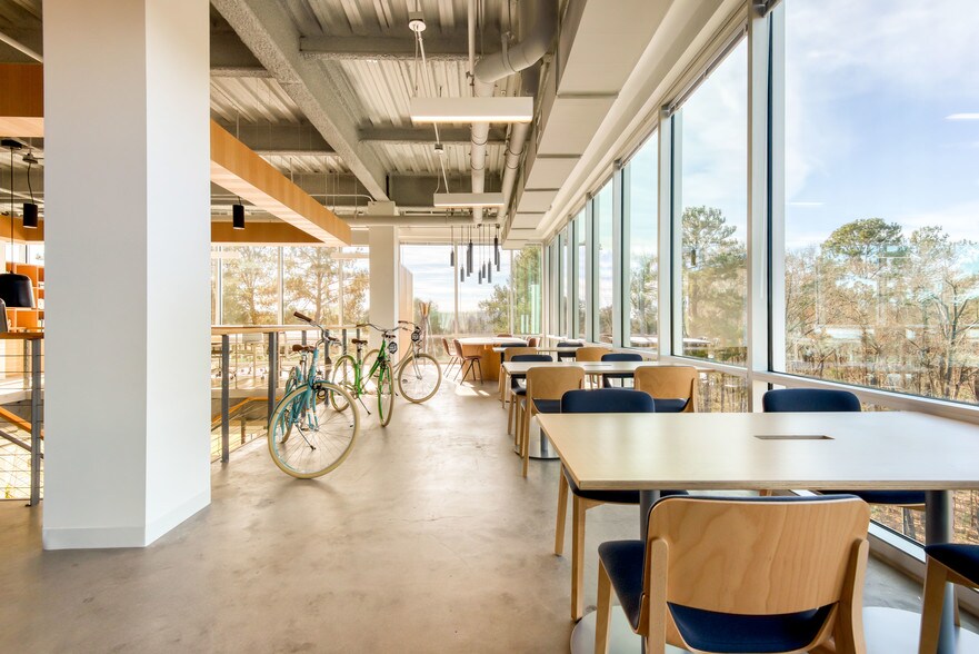 More Photos Of 1011 S Hamilton Rd, Chapel Hill Office For Lease