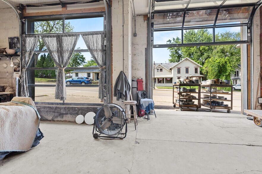 More Photos Of 108-110 E Main St, Cambridge Storefront For Sale
