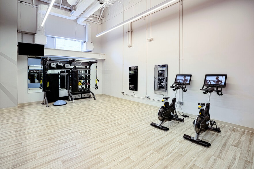 More Photos Of 499 Washington Blvd, Jersey City Office For Lease