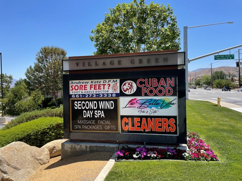 More Photos Of 853 Auto Center Dr, Palmdale Unknown For Lease