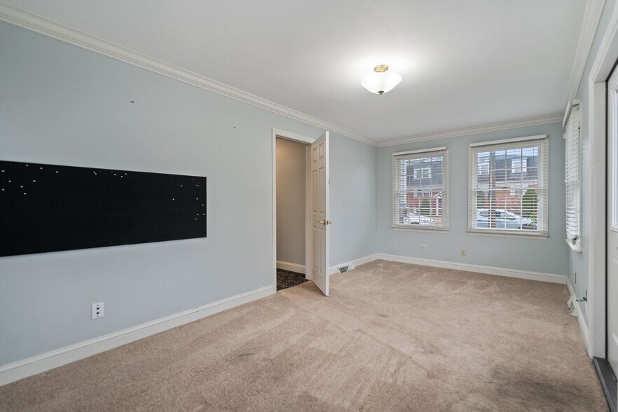 More Photos Of 396 4th St, Beaver Office Residential For Sale