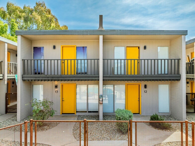 Primary Photo Of 1815 W Tuckey Ln, Phoenix Apartments For Sale