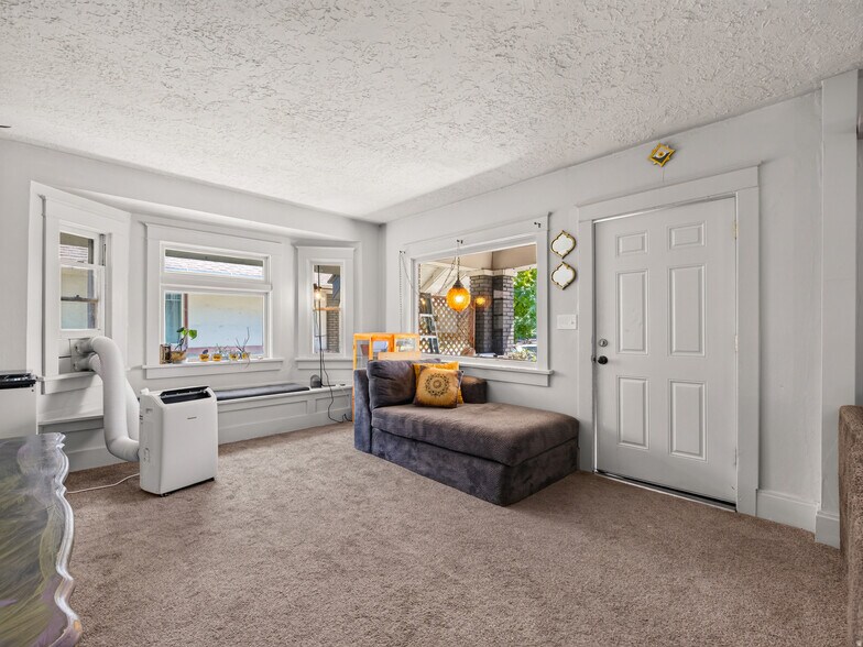More Photos Of 457 E 100 S, Provo Apartments For Sale
