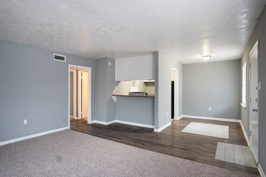 More Photos Of 3300 S College Ave, Bryan Apartments For Sale